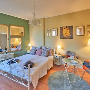 Old Romantic With Free Private Parking Appartamento Pola